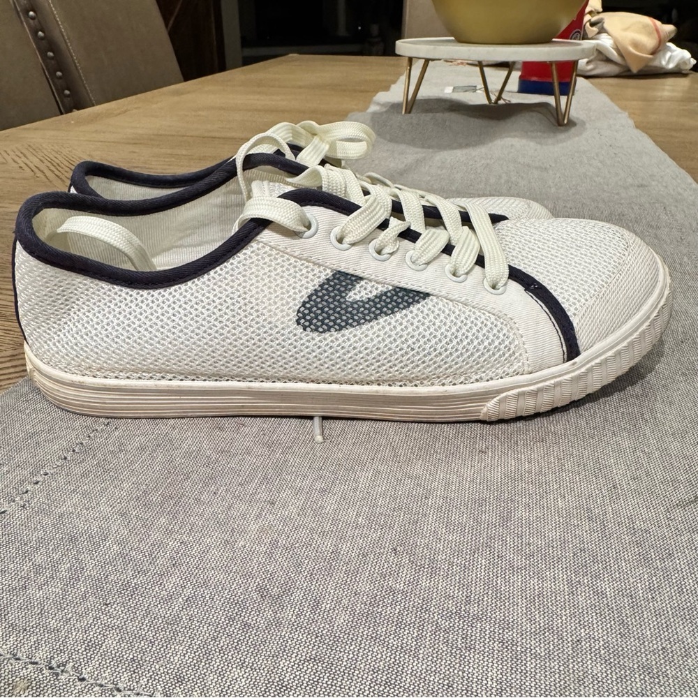 Tretorn Nylite Plus Navy Sneakers Size 7.5